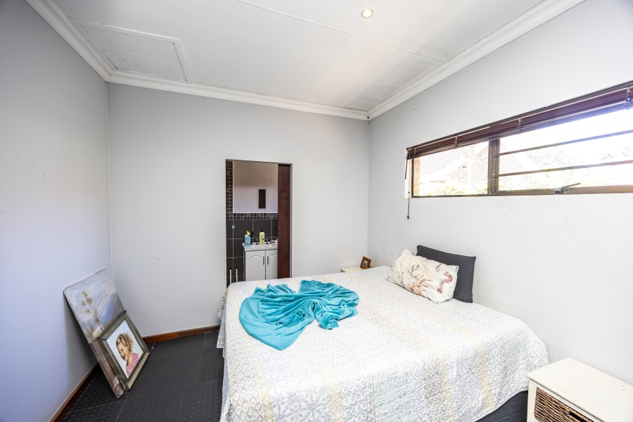 4 Bedroom Property for Sale in Nahoon Valley Park Eastern Cape